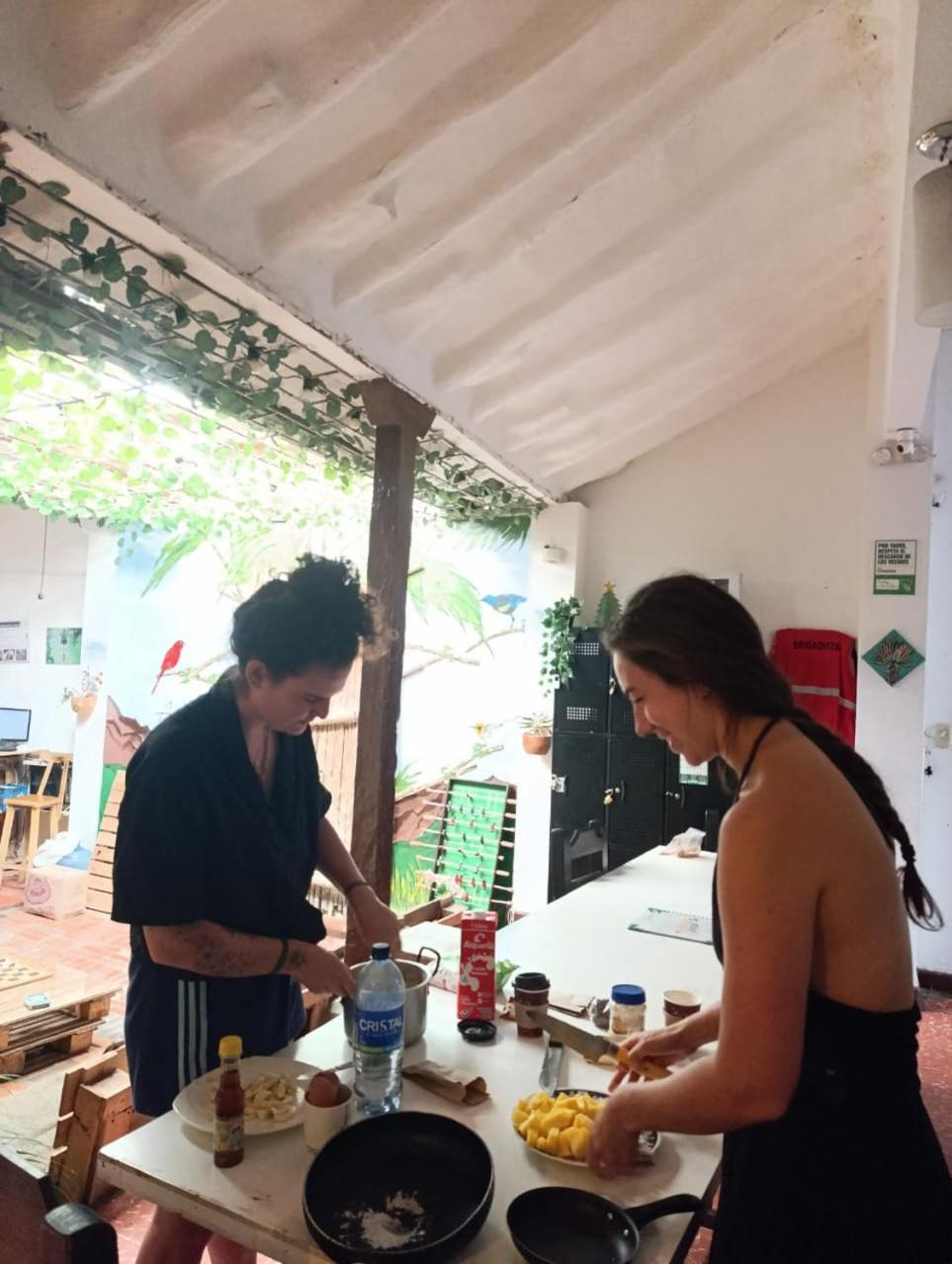 Adventure Hostel سان جيل المظهر الخارجي الصورة